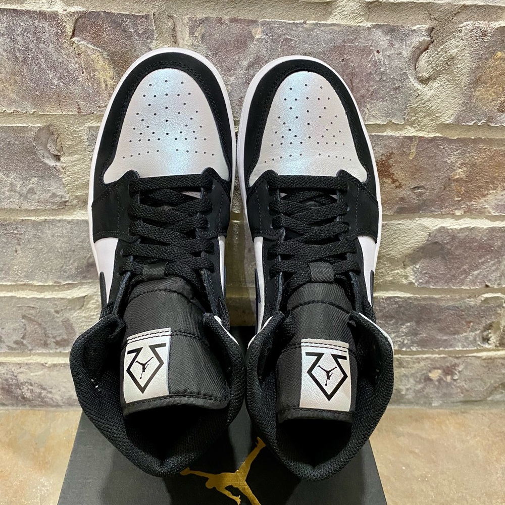 Air Jordan mid SE black and iridescent white. Men's size 8. Brand new, perfect - Picture 13 of 13